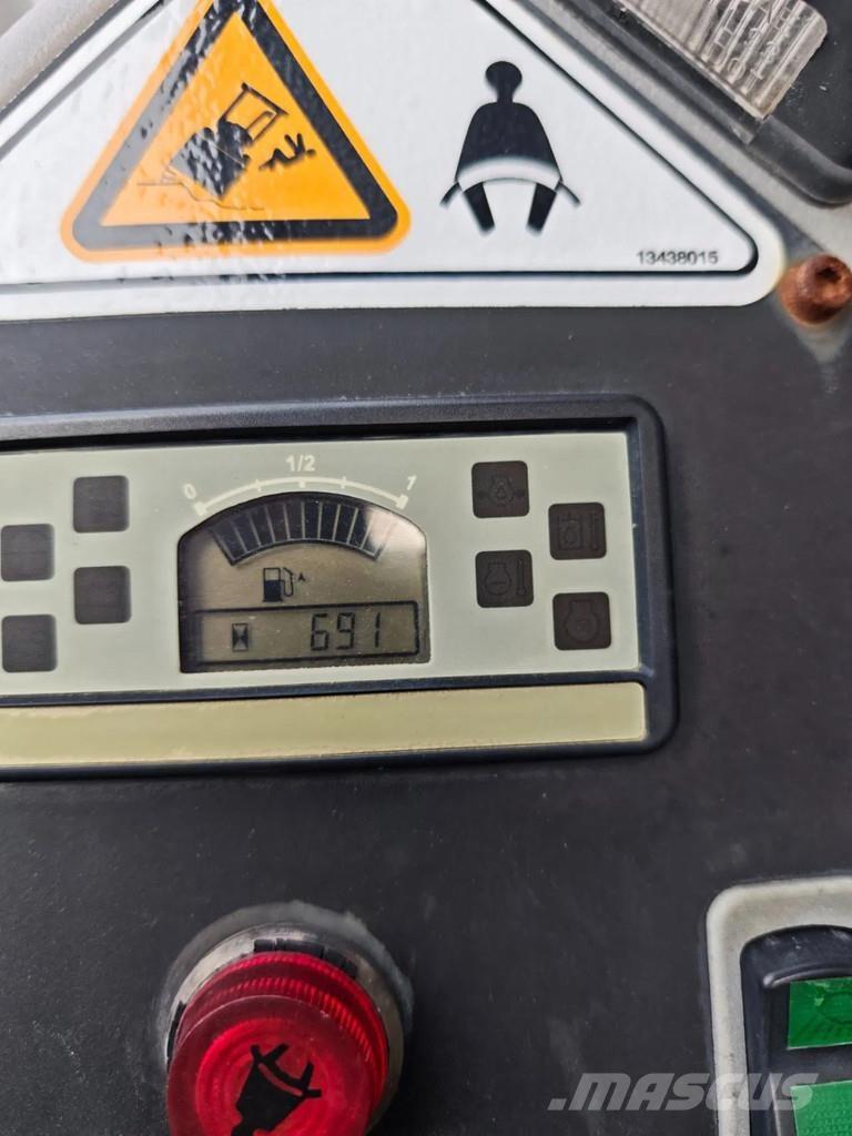 Volvo SD 25 Pneimatiskie veltņi