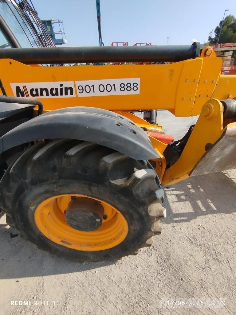 JCB 535 V 140 Teleskopiskie manipulatori