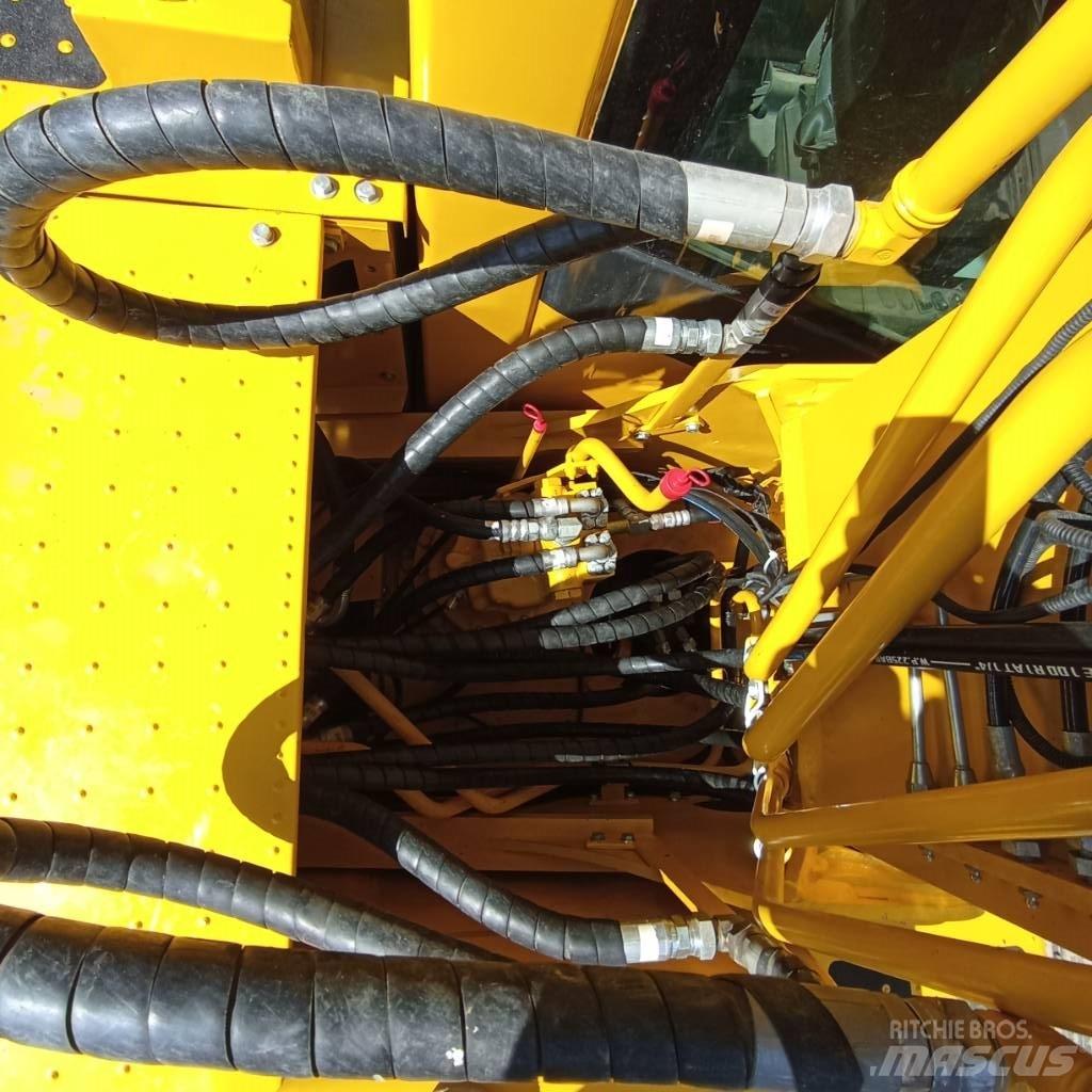 Komatsu PC 200-8N1 Kāpurķēžu ekskavatori