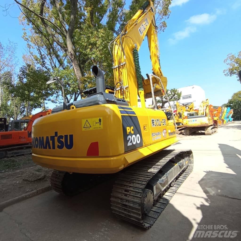 Komatsu PC 200-8N1 Kāpurķēžu ekskavatori