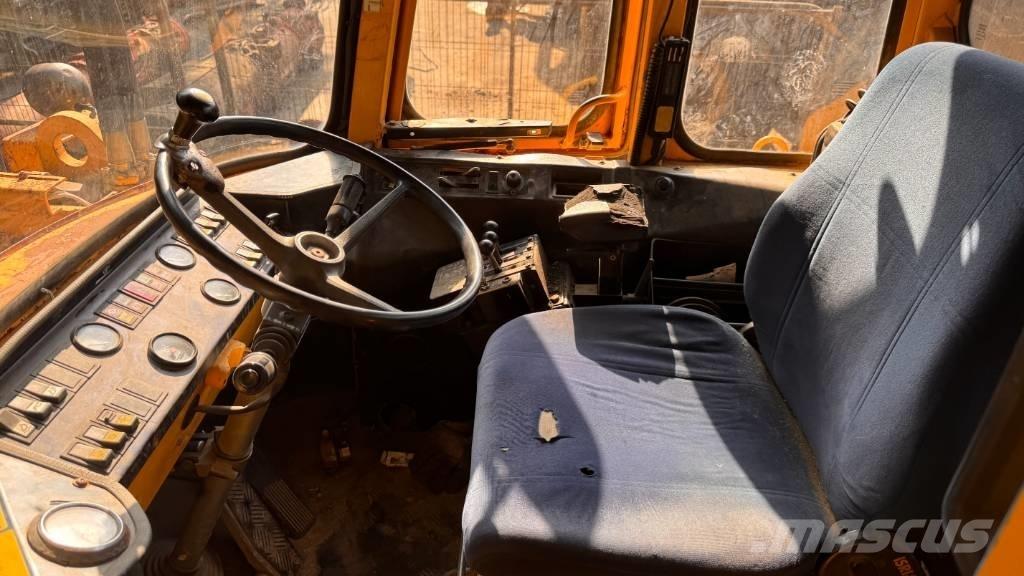 Volvo L 120 Iekrāvēji uz riteņiem