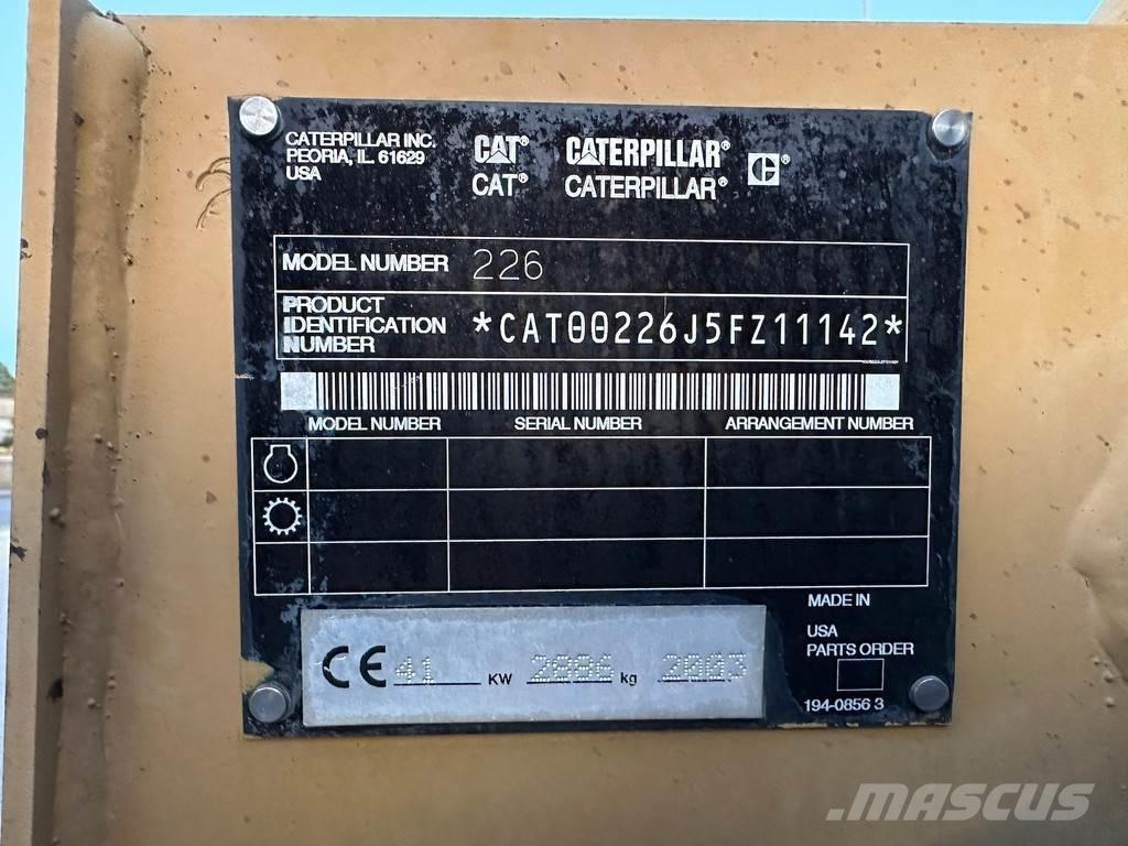 CAT 226BHF Mini iekrāvēji
