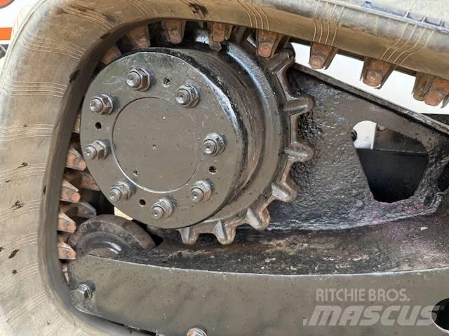 Bobcat T 650 Lietoti riteņu kompaktiekrāvēji