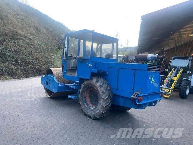 Hamm 2301-9 Vienvalča grunts veltņi