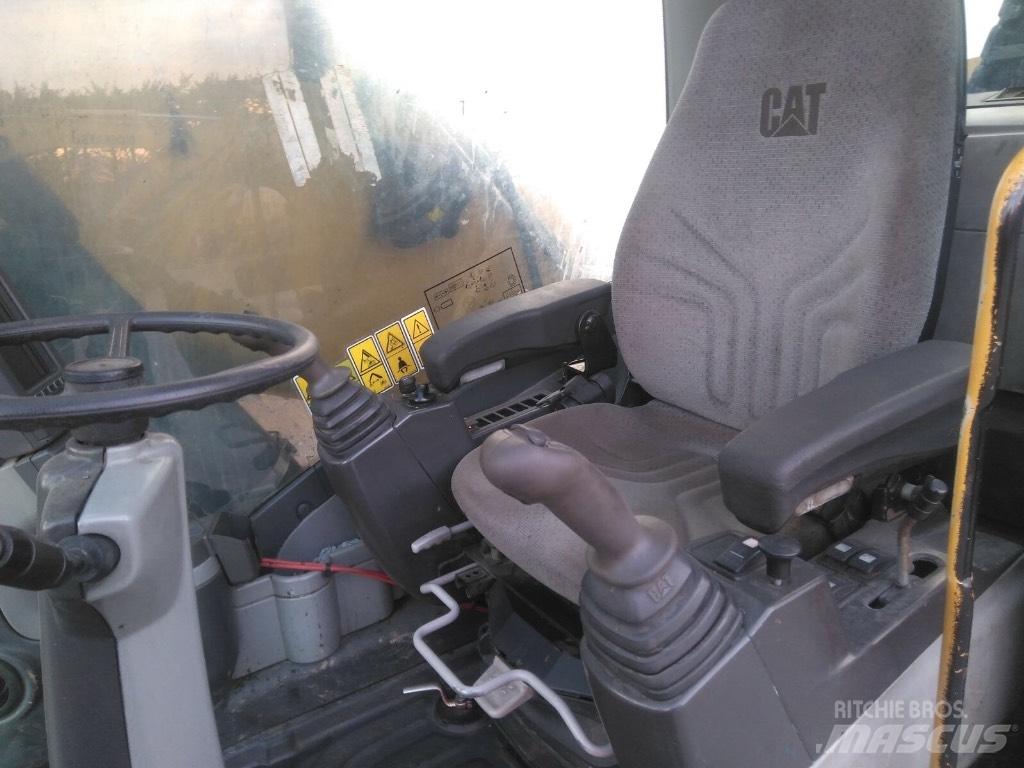 CAT M 322D MH Industriālie iekrāvēji