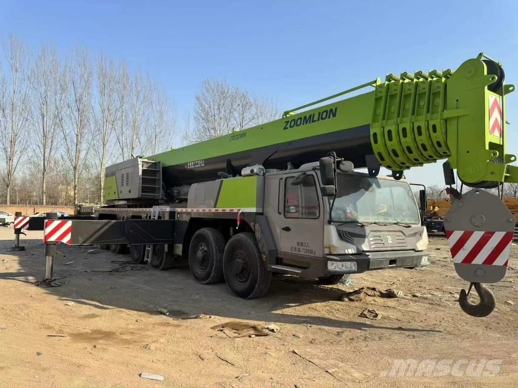 Zoomlion 220 Ton Visurgājēji celtņi