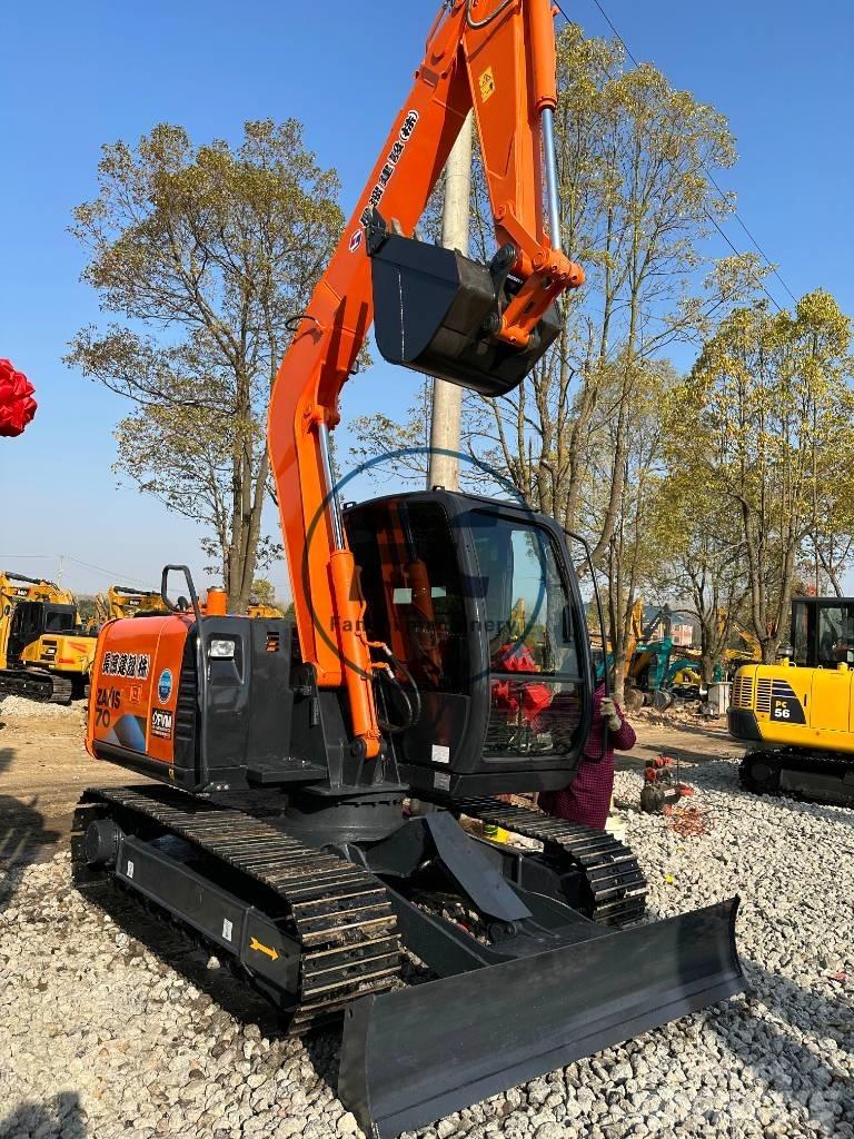 Hitachi ZX 70 Kāpurķēžu ekskavatori