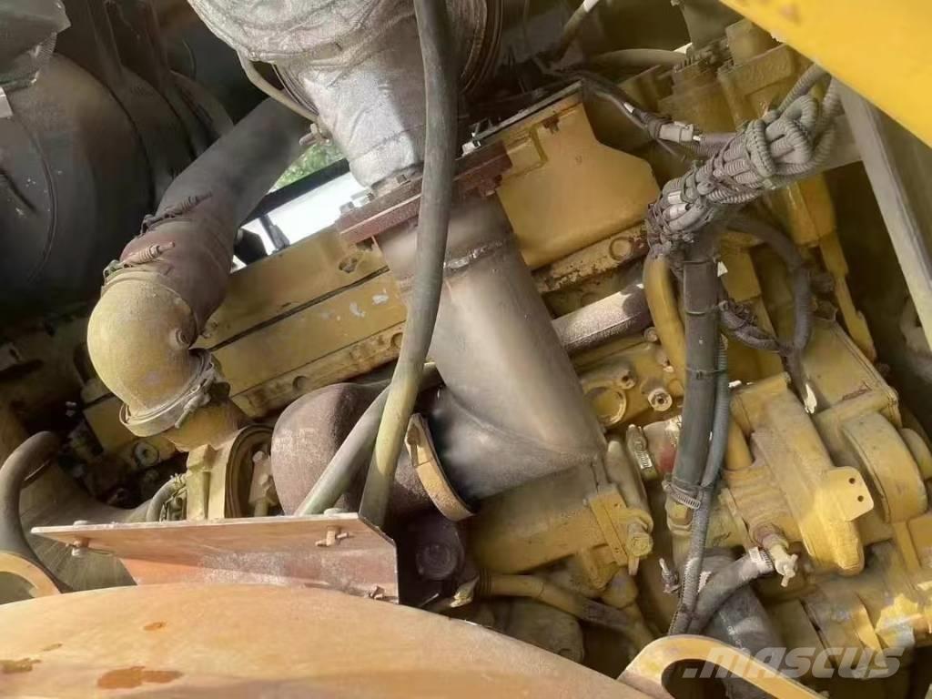 CAT 972 H Iekrāvēji uz riteņiem