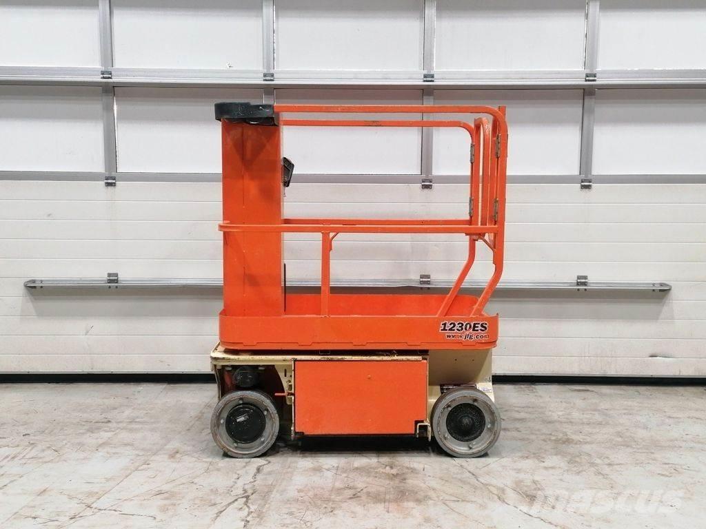 JLG 1230ES Citi pacēlāji un platformas