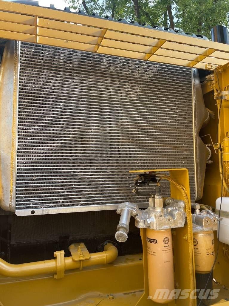 CAT CAT330 Vidēja lieluma ekskavatori 7 t - 12 t