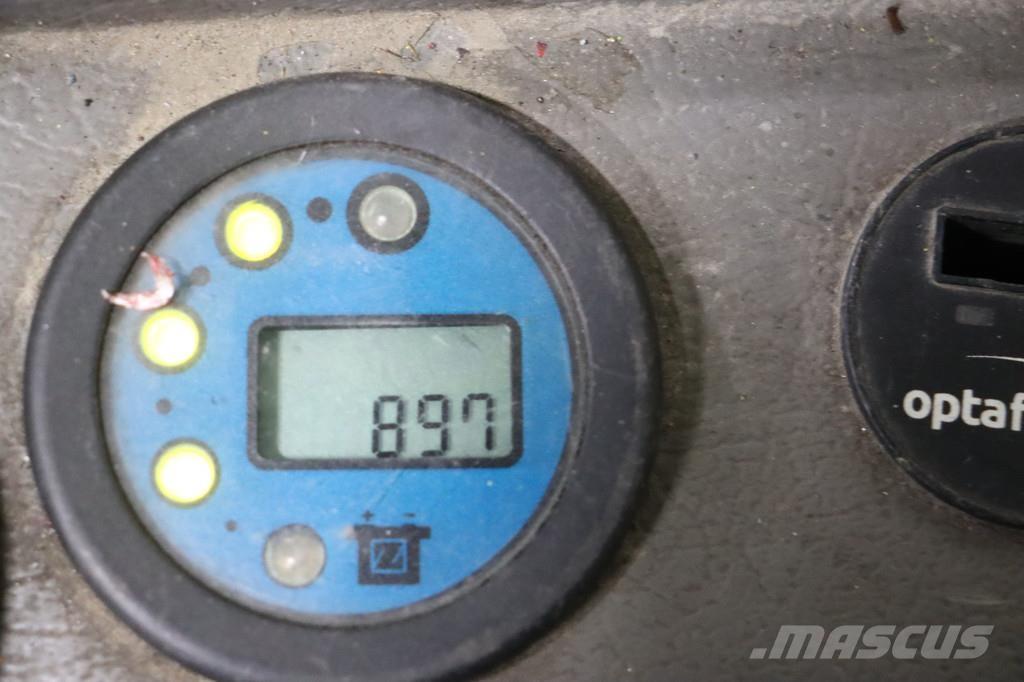 Nissan AJN160 Lielaugstuma pārvadātājs