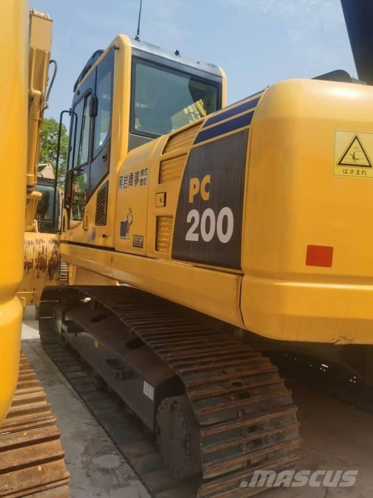 Komatsu PC 200-8 Kāpurķēžu ekskavatori
