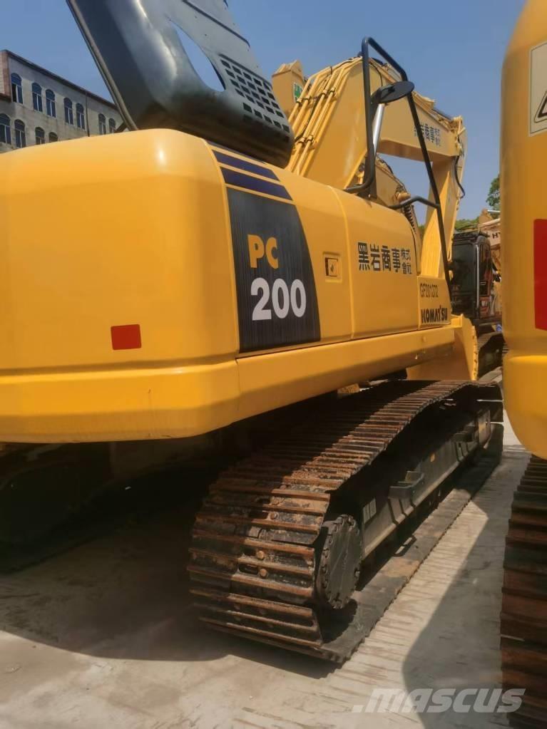 Komatsu PC 200-8 Kāpurķēžu ekskavatori