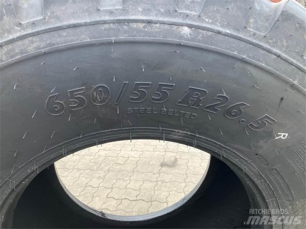 BKT 650/55R26,5 Riepas, riteņi un diski
