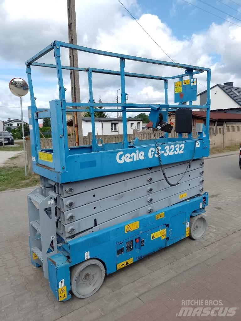 Genie GS 3232 Šķerveida pacēlāji