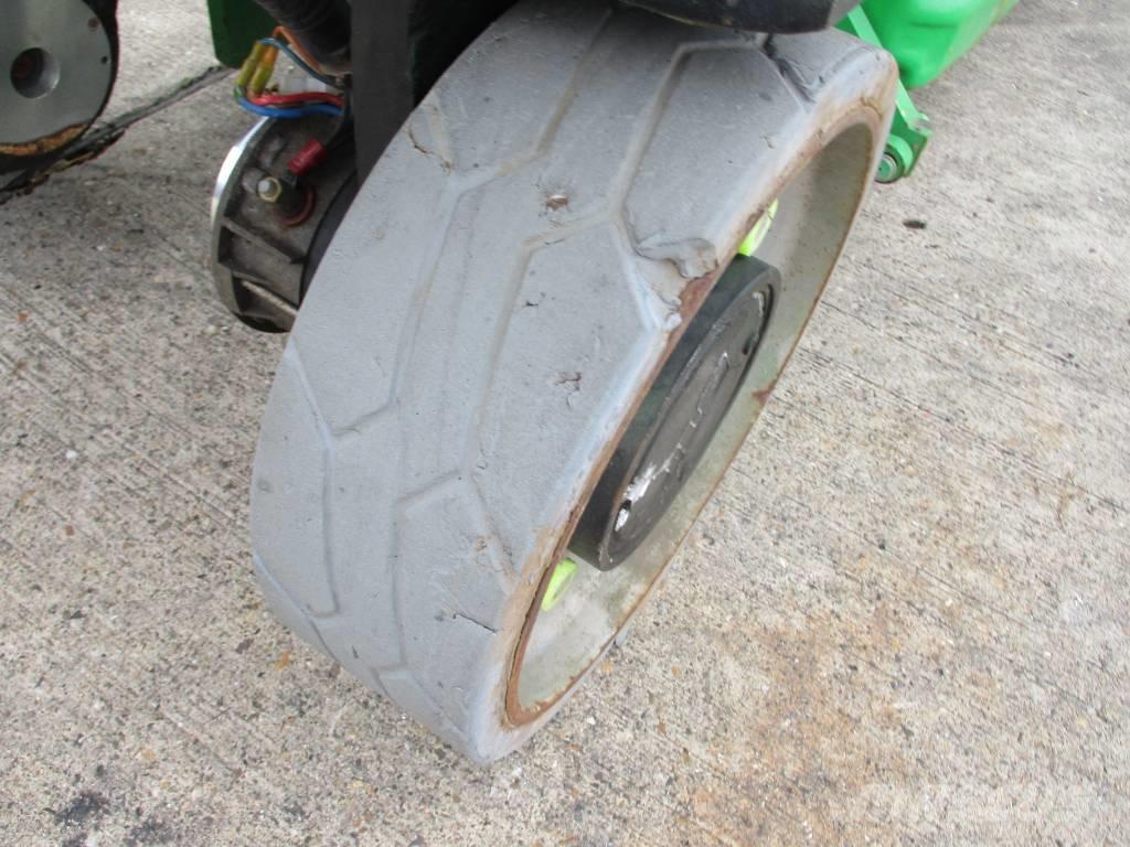 JLG 2632 ES (983) Šķerveida pacēlāji