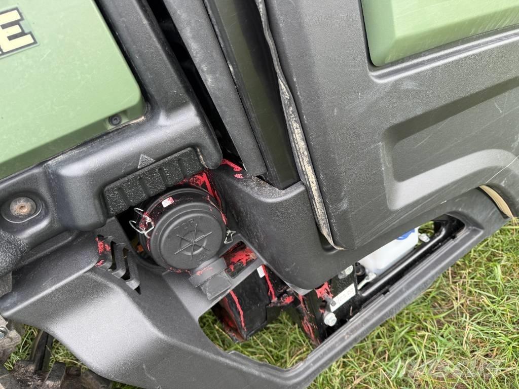 John Deere XUV 865 Komunālās mašīnas