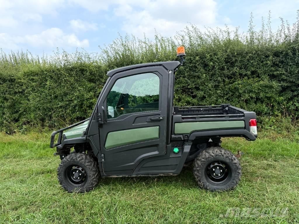 John Deere XUV 865 Komunālās mašīnas