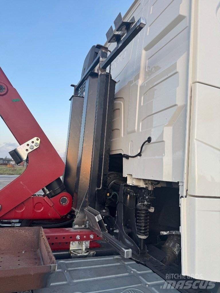 Volvo FH 500 Treileri ar āķi