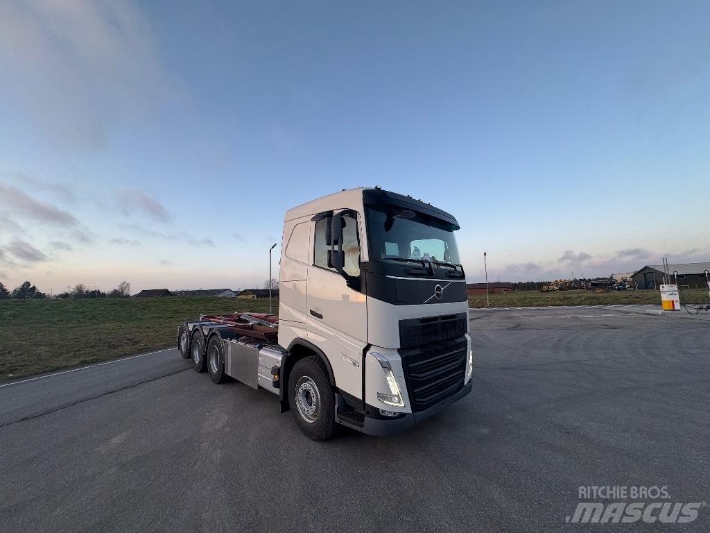 Volvo FH 500 Treileri ar āķi