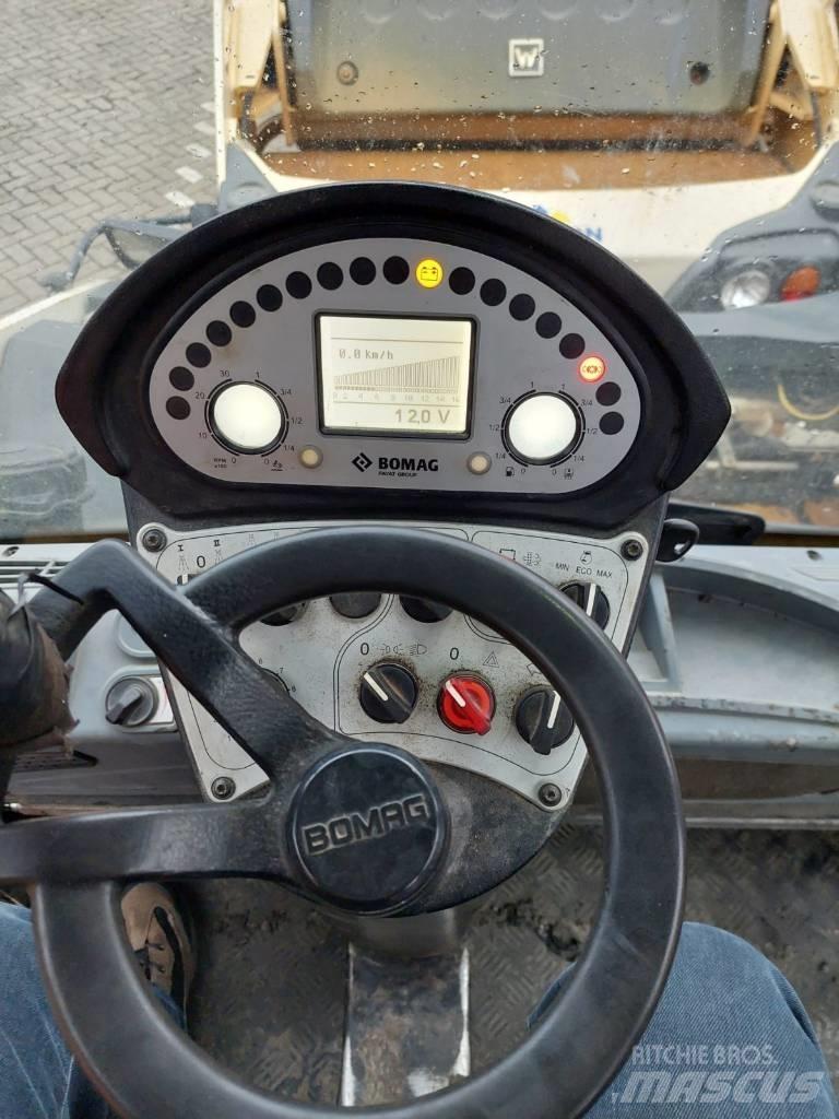 Bomag BW 161 AD-5 Divvalču grunts veltņi