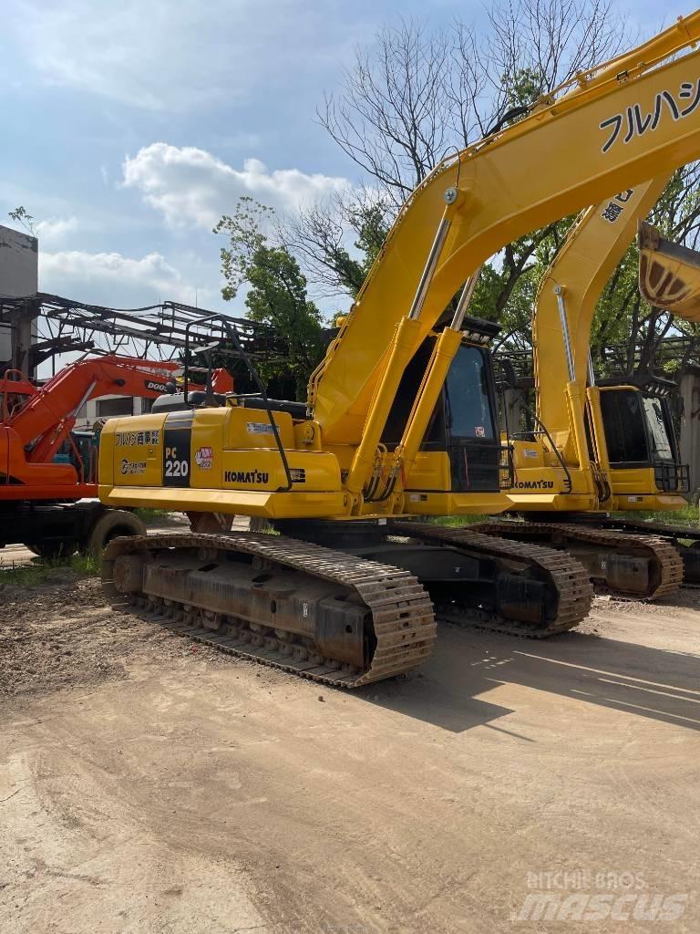 Komatsu PC 220-8 Kāpurķēžu ekskavatori