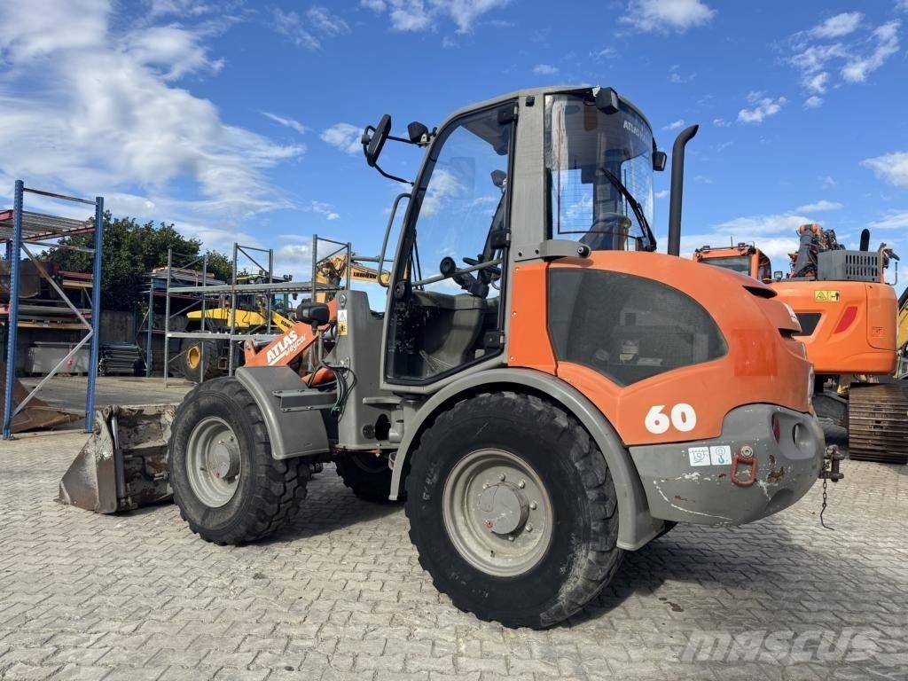 Atlas AR 60 Iekrāvēji uz riteņiem
