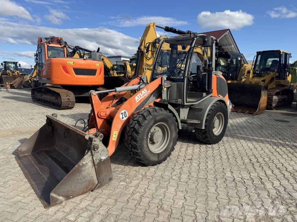 Atlas AR 60 Iekrāvēji uz riteņiem