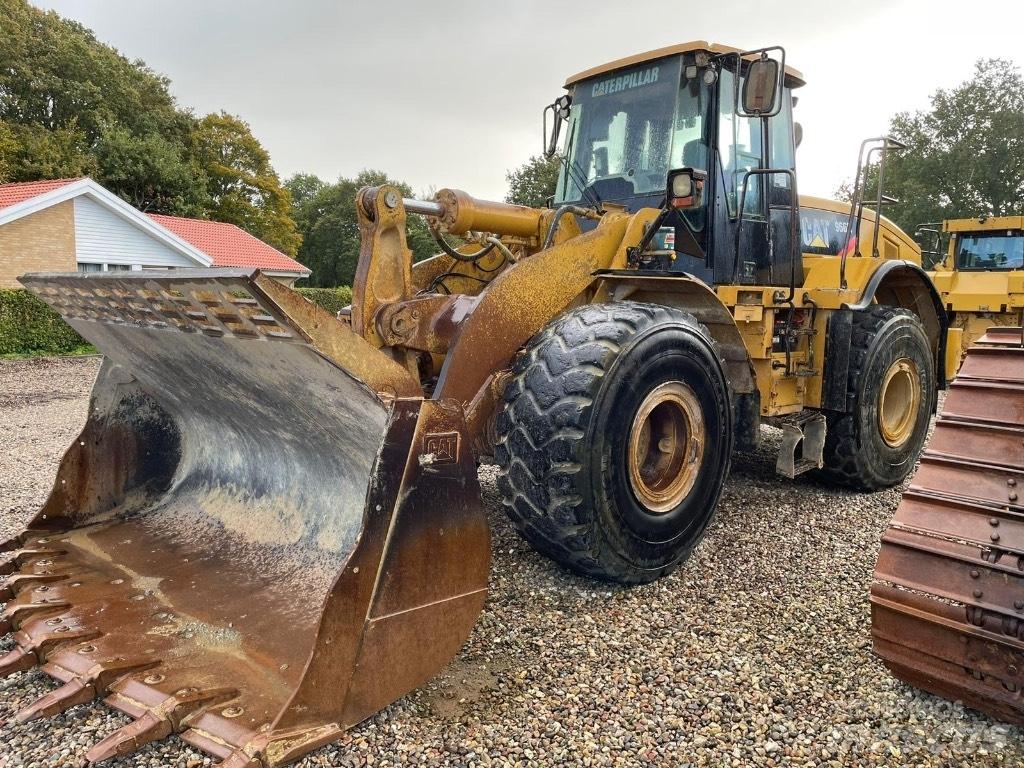 CAT 966H Iekrāvēji uz riteņiem