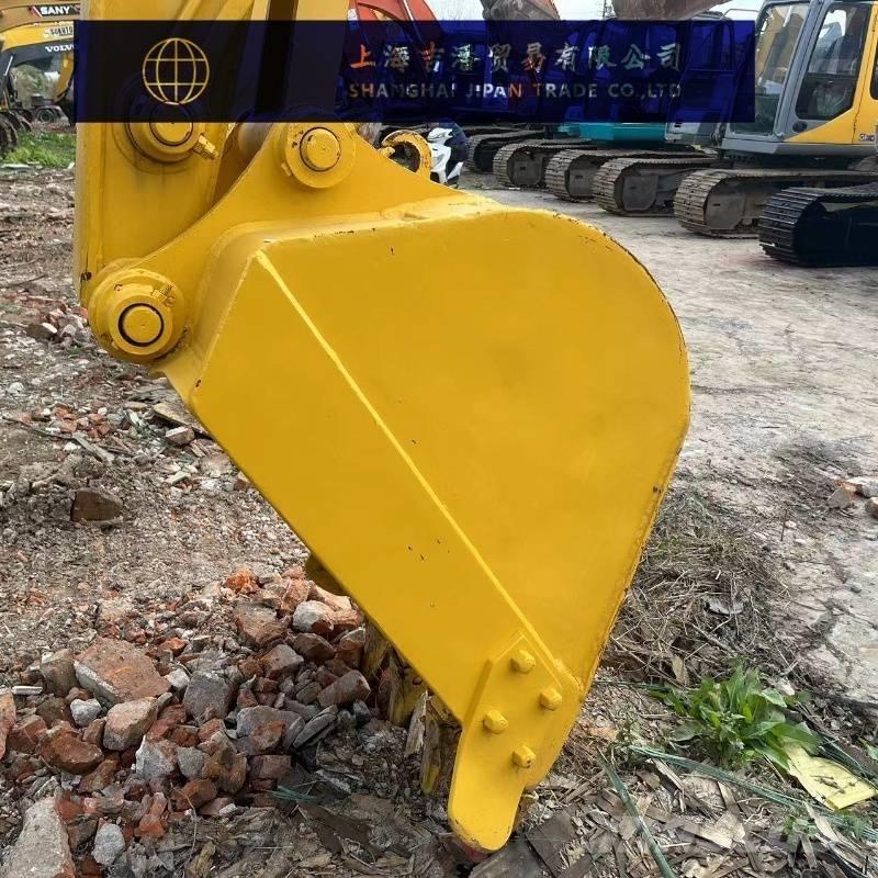 Komatsu PC 138 Kāpurķēžu ekskavatori