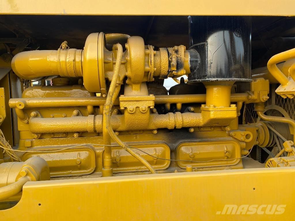 CAT D 6 D Kāpurķēžu buldozeri