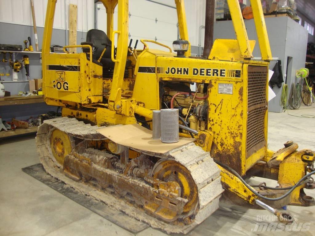 DEERE 450G Kāpurķēžu buldozeri