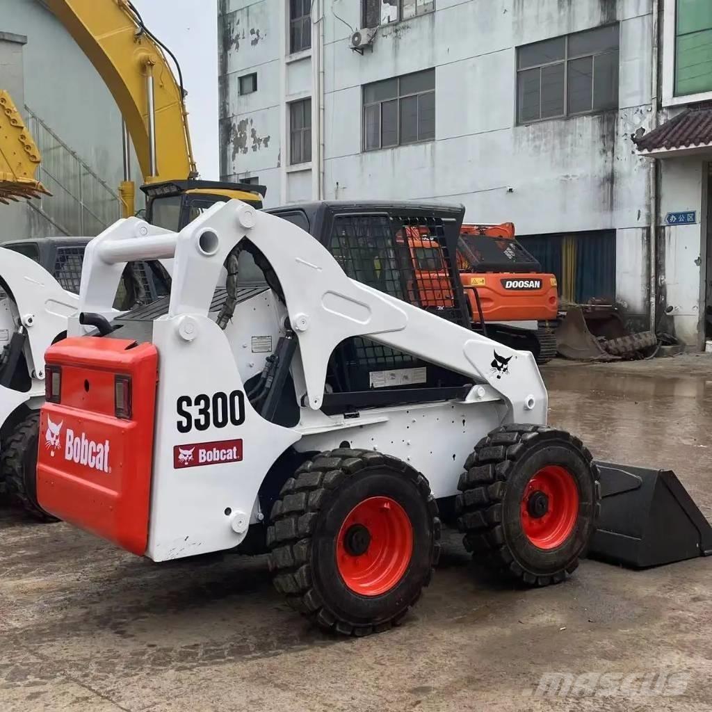 Bobcat S300 Lietoti riteņu kompaktiekrāvēji