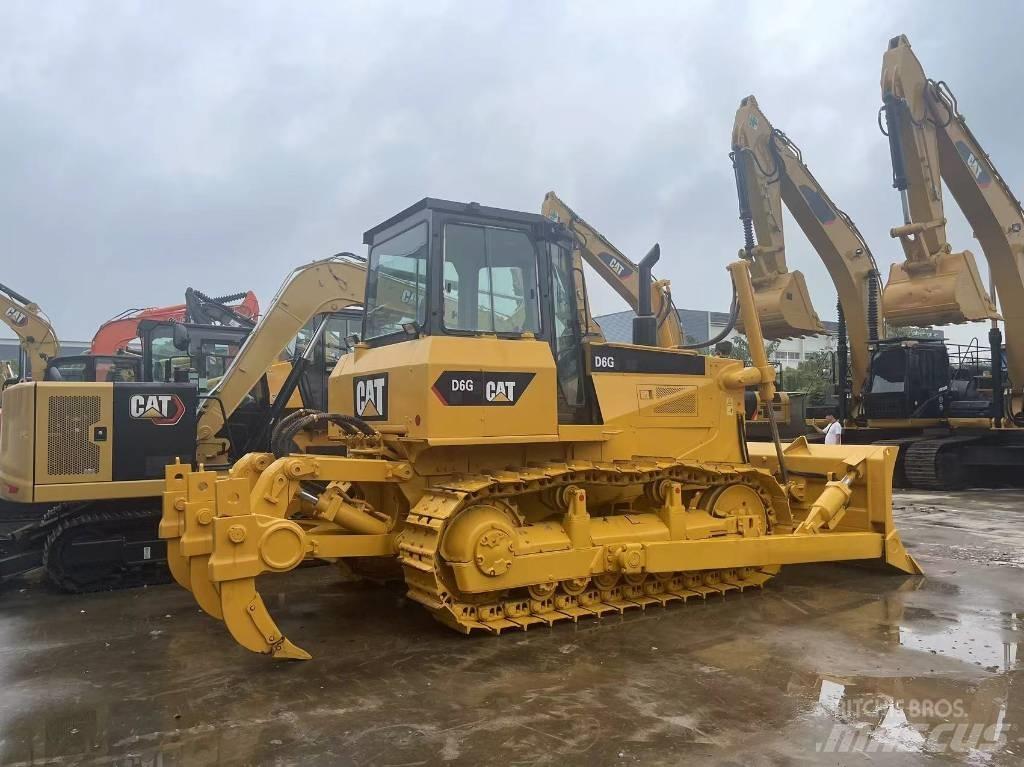 CAT D 6 G Kāpurķēžu buldozeri