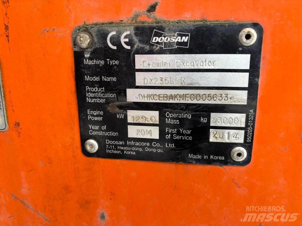 Doosan DX225 LC R Kāpurķēžu ekskavatori