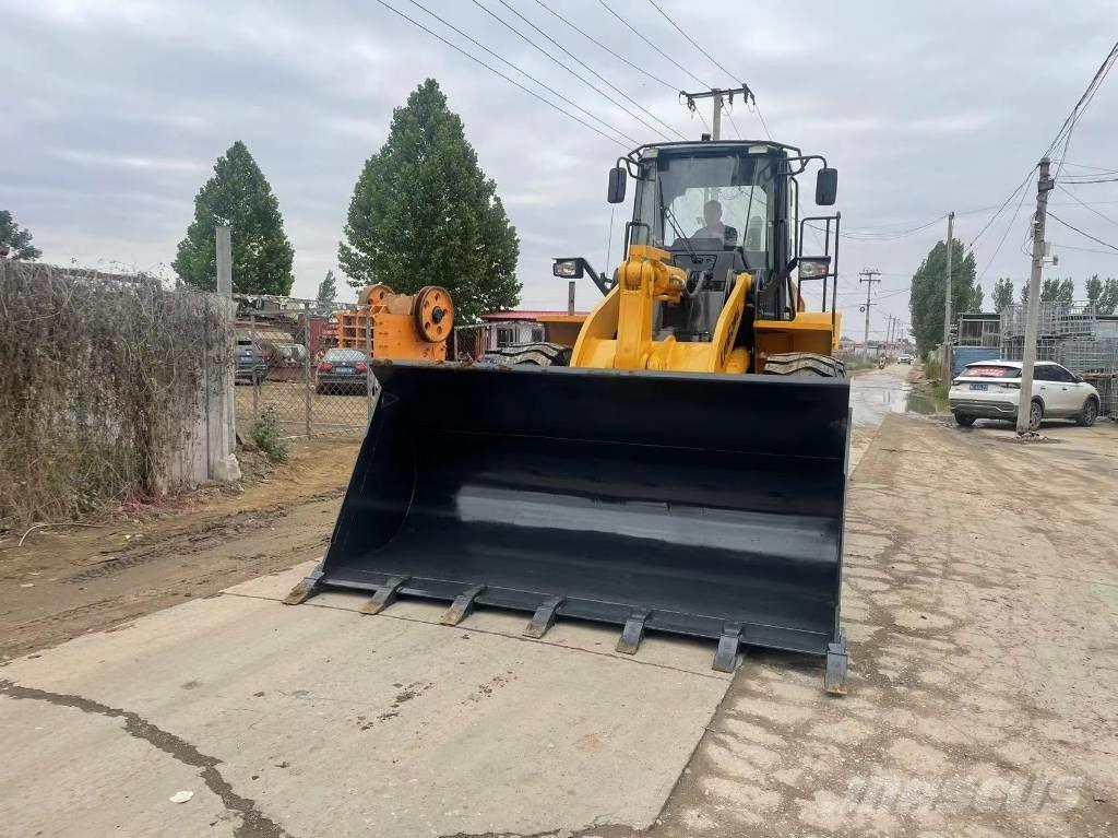 LiuGong 856 Iekrāvēji uz riteņiem