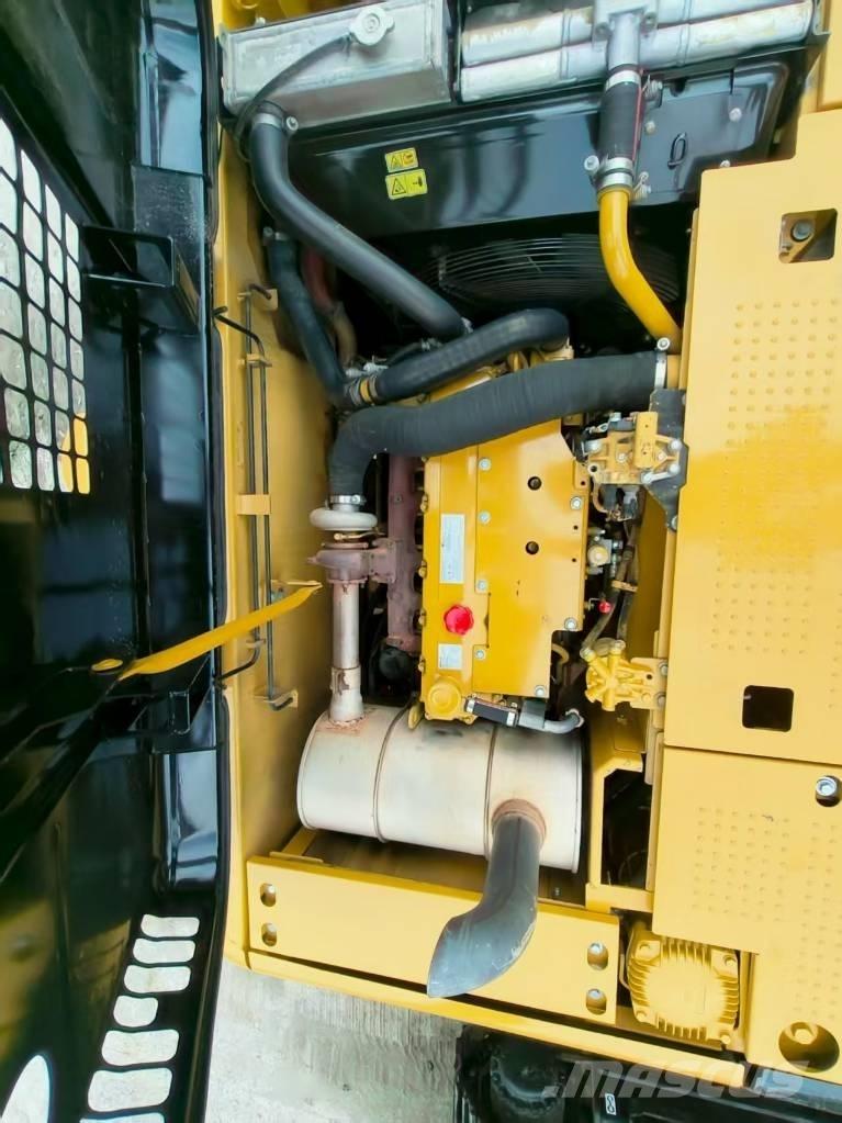 CAT 320 D Kāpurķēžu ekskavatori