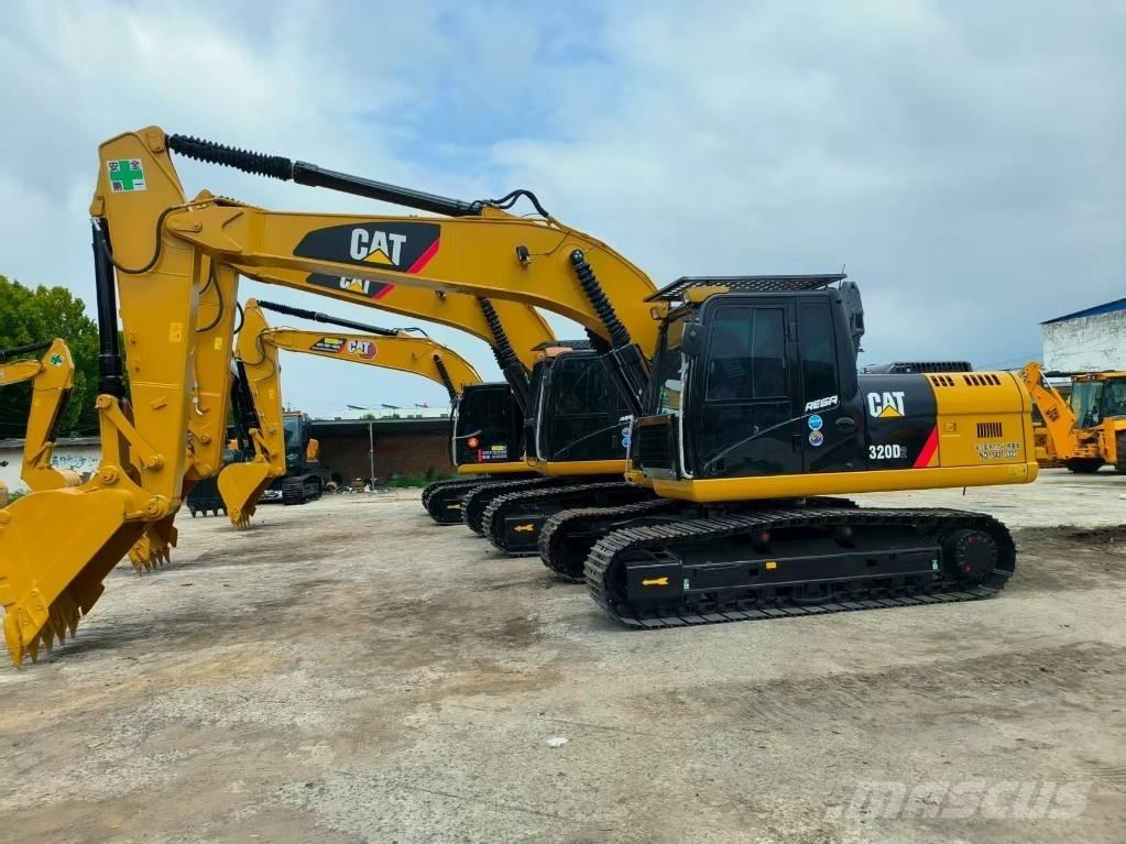 CAT 320 D Kāpurķēžu ekskavatori