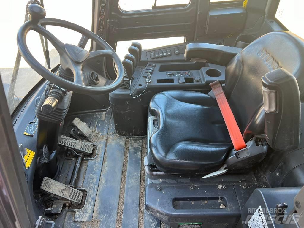 Hyundai 50 D-9 A Tehnika ar dīzeļa dzinēju