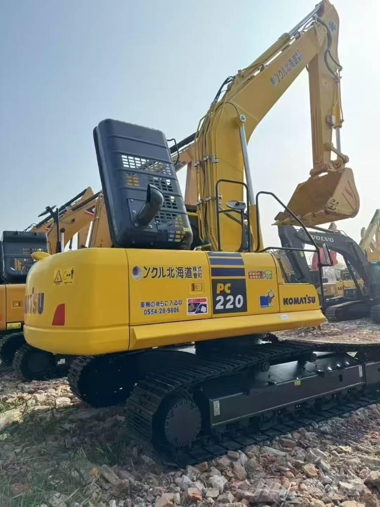 Komatsu PC 220-8 Kāpurķēžu ekskavatori