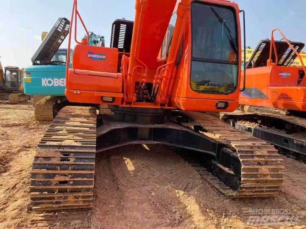 Doosan dh220lc-7 Kāpurķēžu ekskavatori