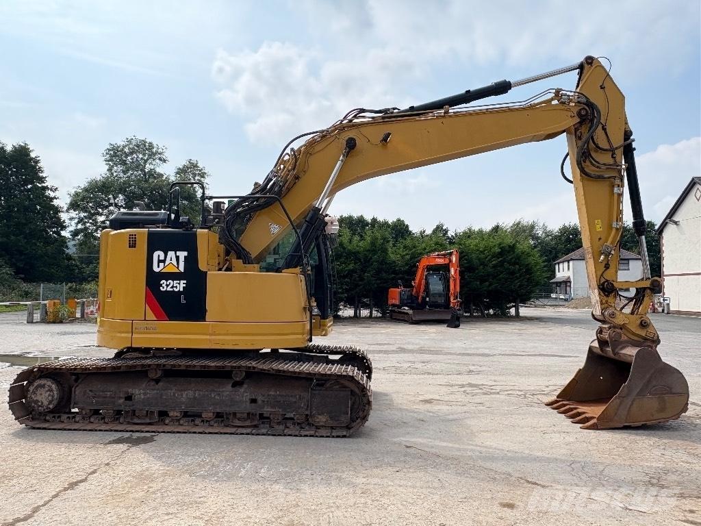 CAT 325 FL CR Kāpurķēžu ekskavatori