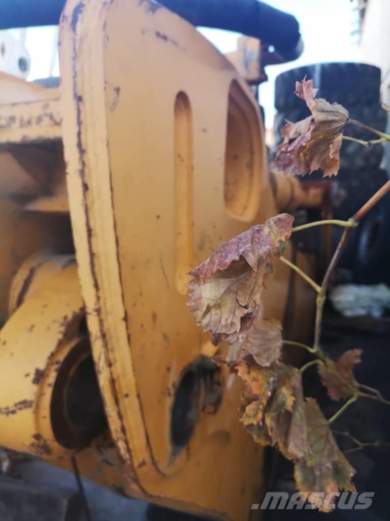 Liebherr 974 Kāpurķēžu ekskavatori