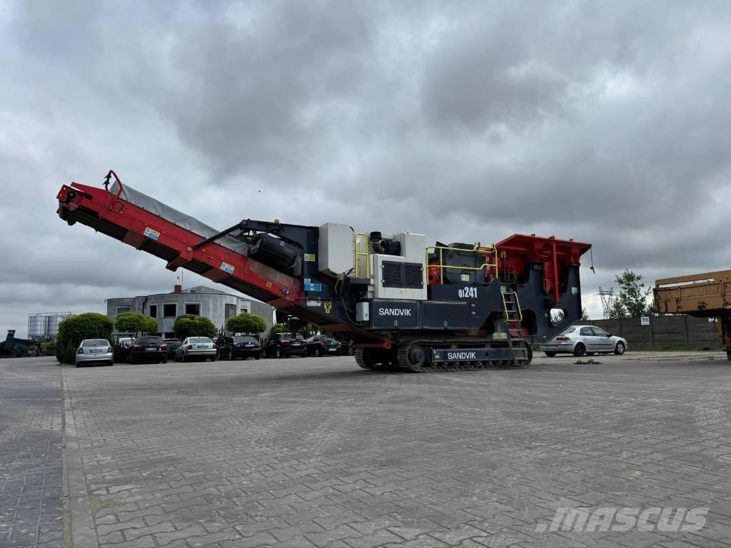 Sandvik QJ 241 Mobilie drupinātāji