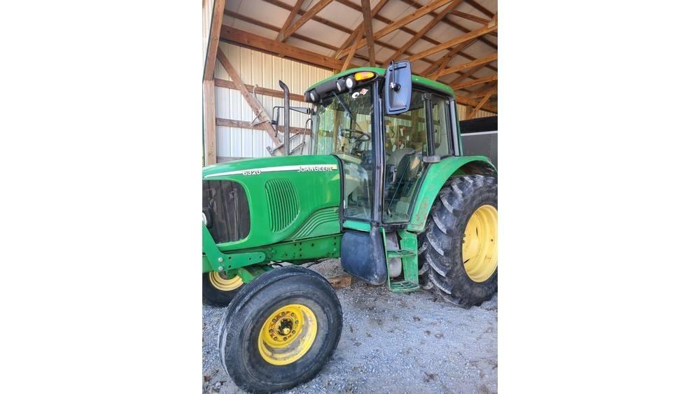 John Deere 6320 Traktori