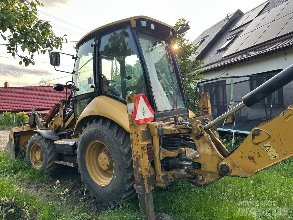 CAT 428 F Ekskavatori-iekrāvēji