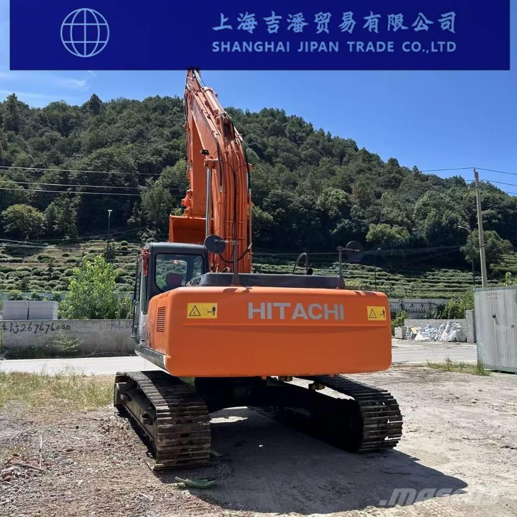 Hitachi ZX 250 Kāpurķēžu ekskavatori