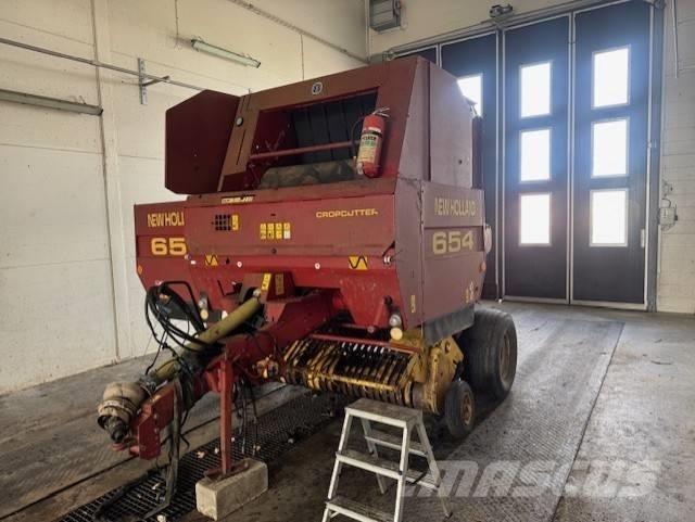 New Holland 654 Rituļu preses
