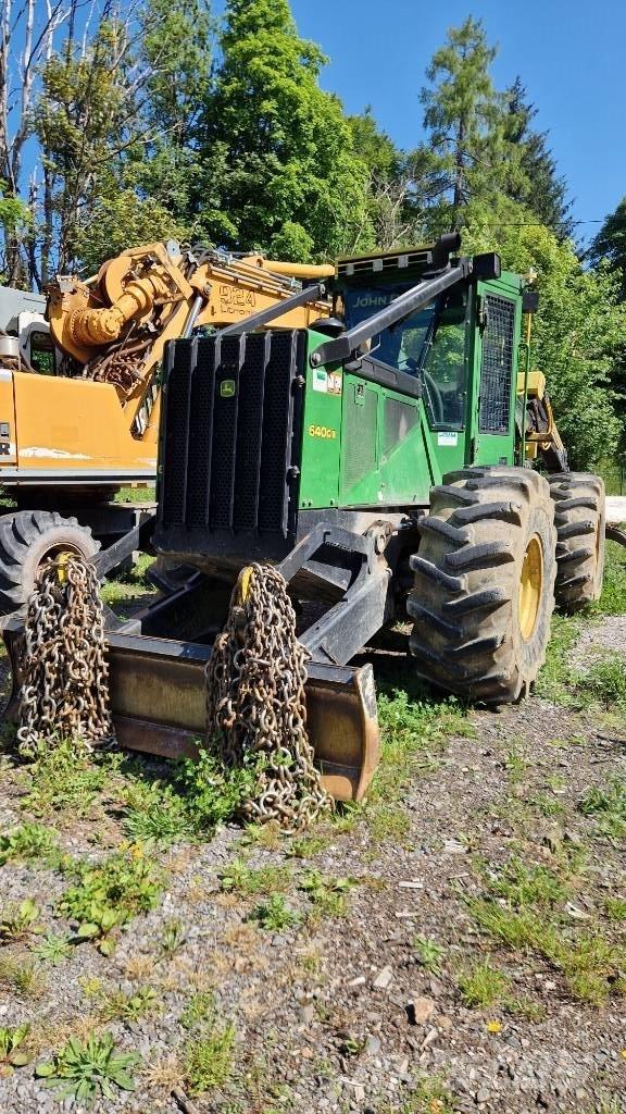 John Deere 640 G III Šķeldotāji