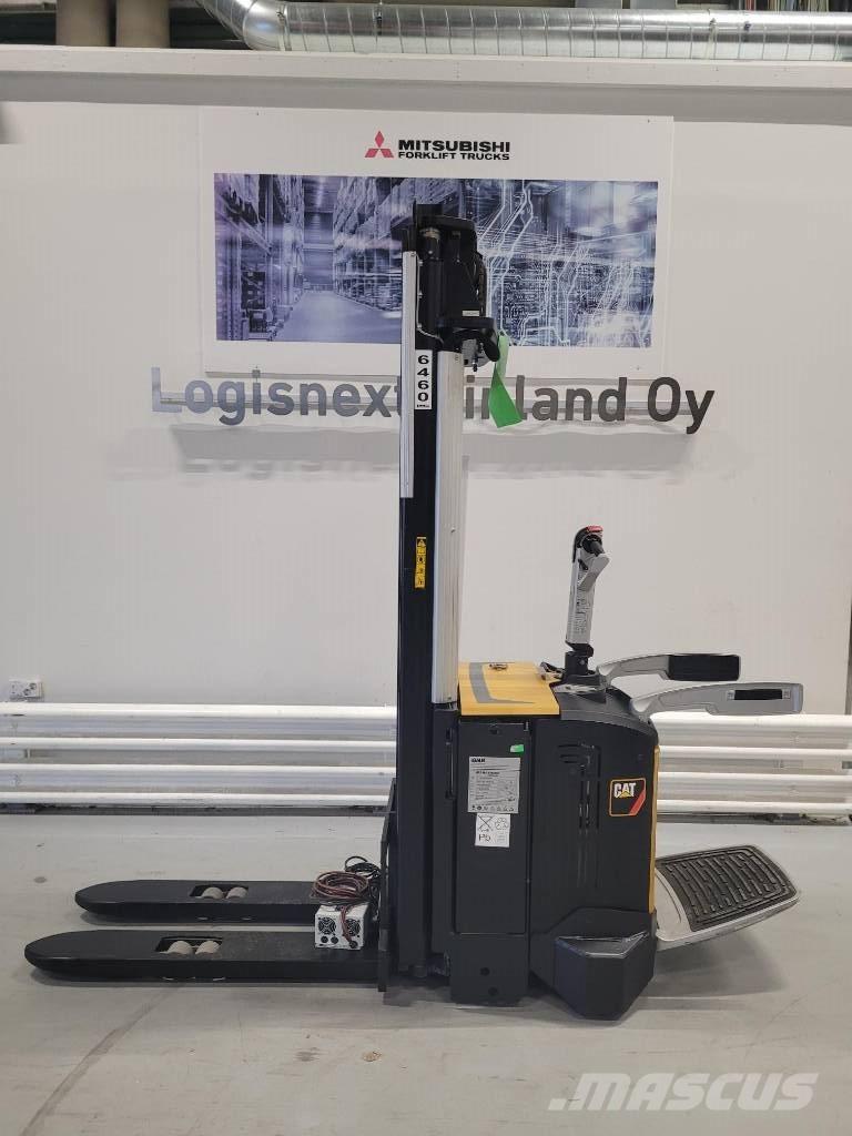 CAT NSV 16N ( MYYTY ) Pašgājēji krautnētāji